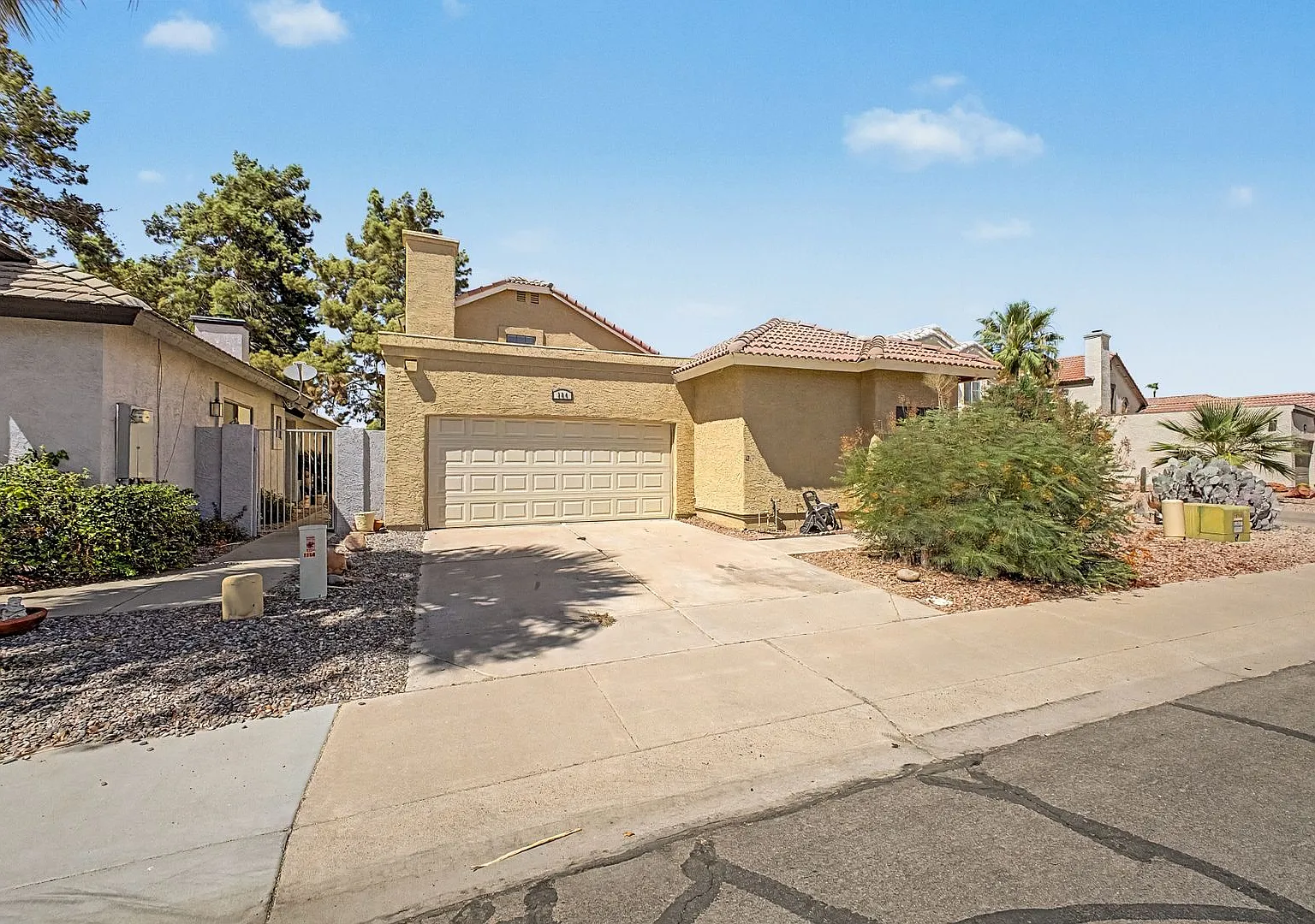 3 bedroom lake front in Chandler — Photo 4