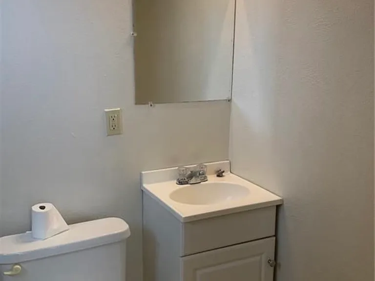 1744 Classen Blvd #2 — Photo 11