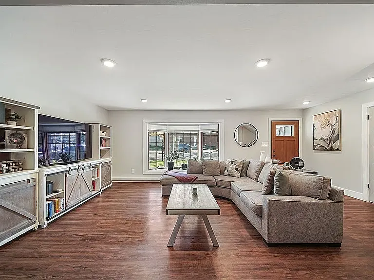 12745 W 61st Ave — Photo 6
