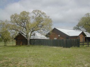 289 Red Rock Rd, Kingsbury, TX 78638