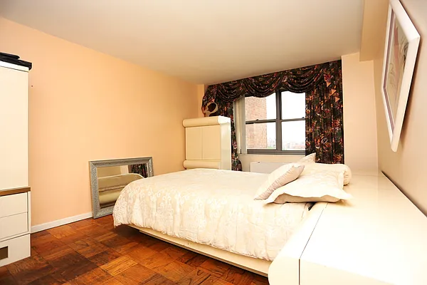 Sold by Keller Williams Realty Landmark II | media 18