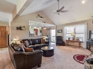 2852 N 4360th Rd, Sheridan, IL 60551