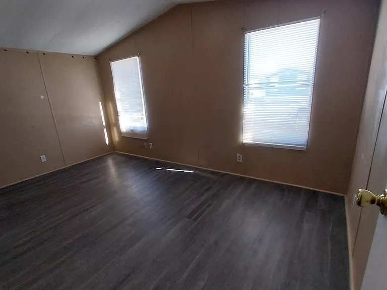 Sunset Ridge MHC — Photo 133
