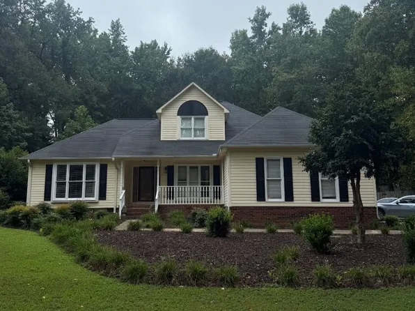 209 Harvest Ln, Boiling Springs, SC 29316