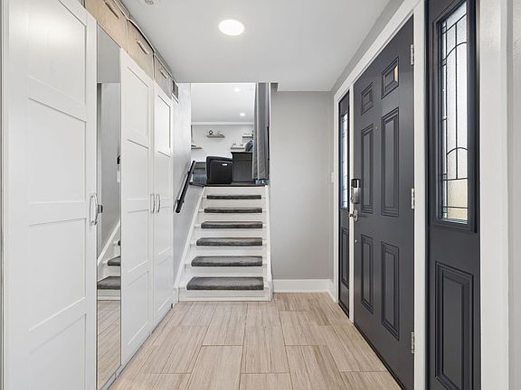 2nd image of 6922 Sierra Dr