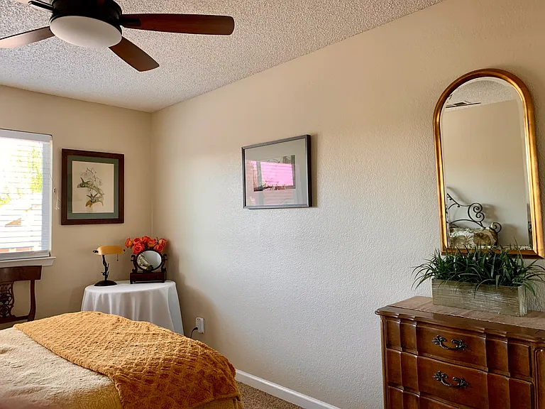 904 Bond Pl #1 — Photo 9