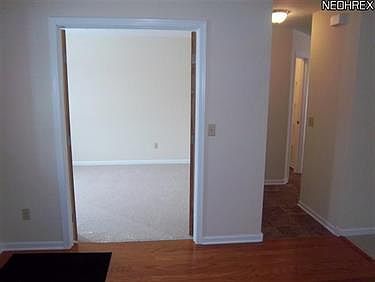 4th image of 16651 Wexford Ln