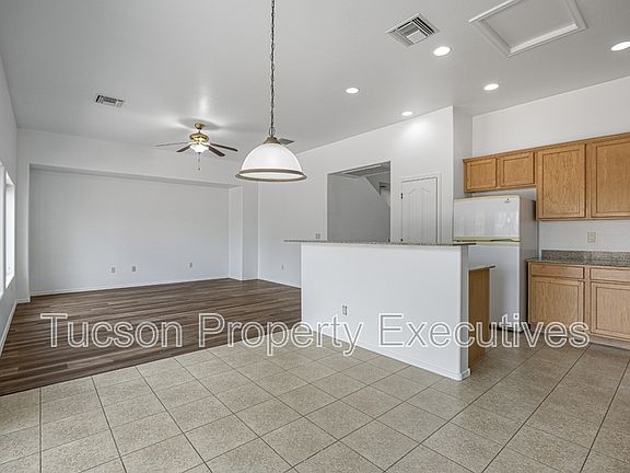 5th image of 7585 E Picket Fence Ln