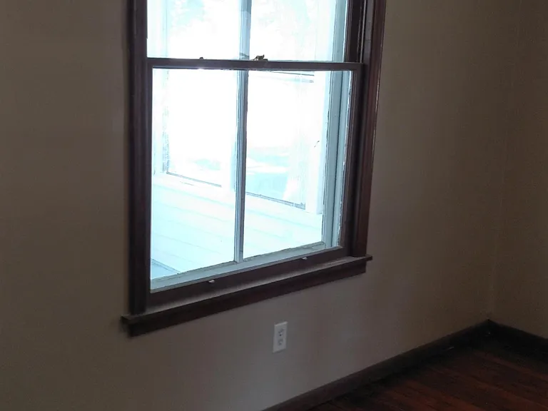 2048 N D St — Photo 6