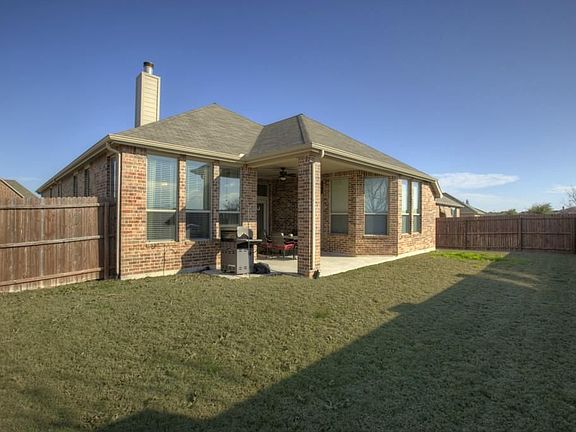 3rd image of 925 Mangrove Dr
