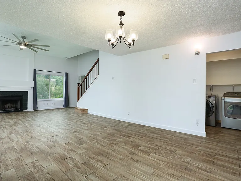 7068 Beech Trail Dr — Photo 3