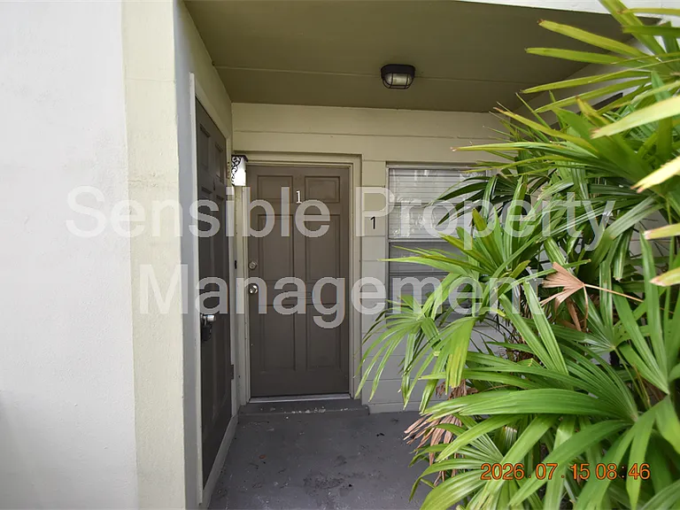 306 Danube Ave #1 — Photo 4