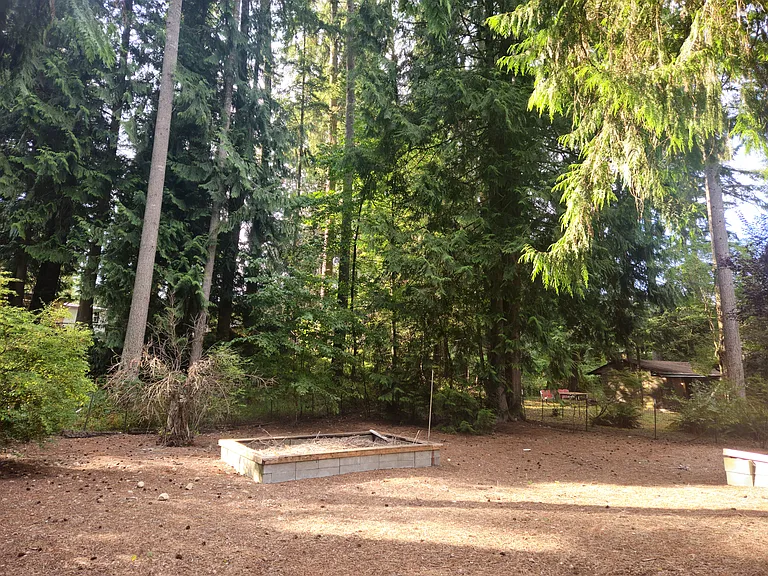 105 Ave SE — Photo 35
