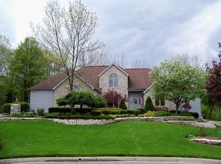 1565 Briarcliffe Dr, Powell, OH