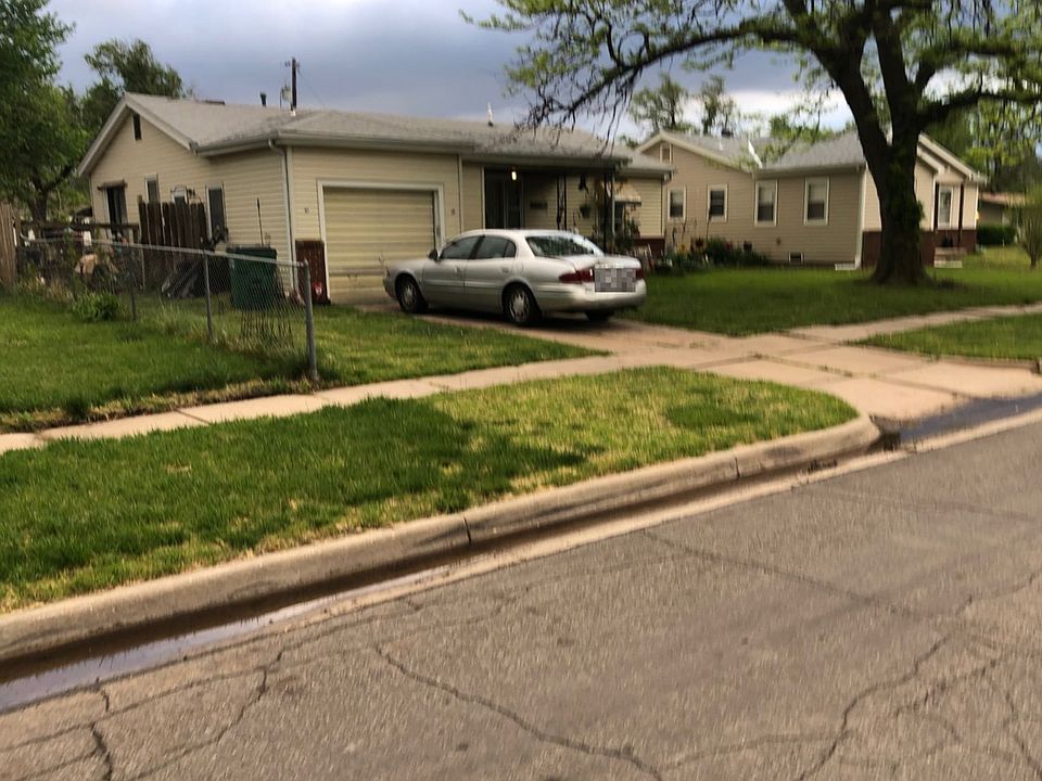 2nd image of 2210 W Graber St