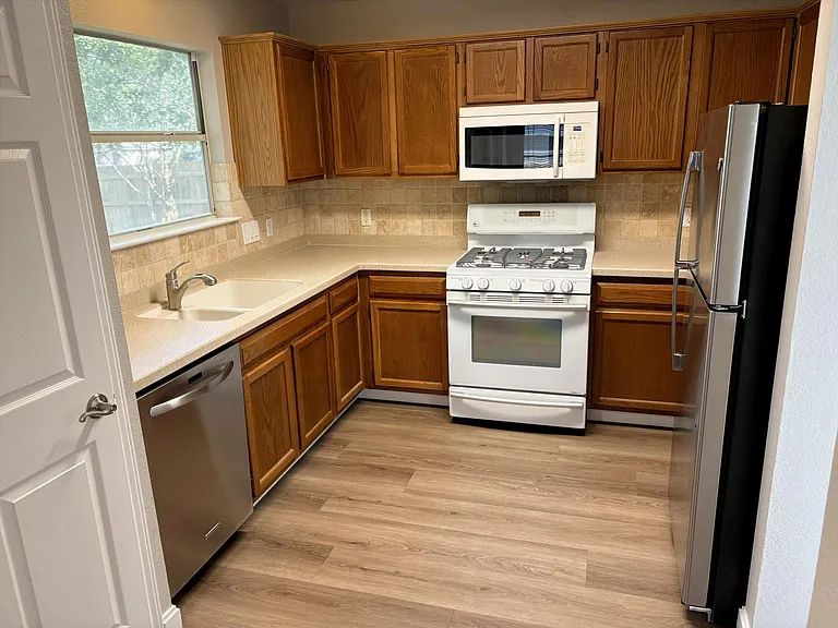 14707 Single Trce — Photo 12