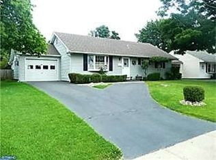 217 Austin Dr, Fairless Hills, PA