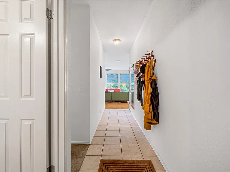 16853 Tortoise St — Photo 2