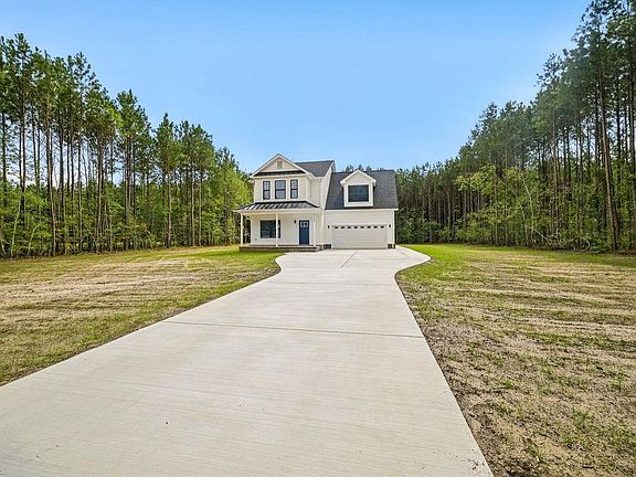 3rd image of 2132 Skeetertown Rd