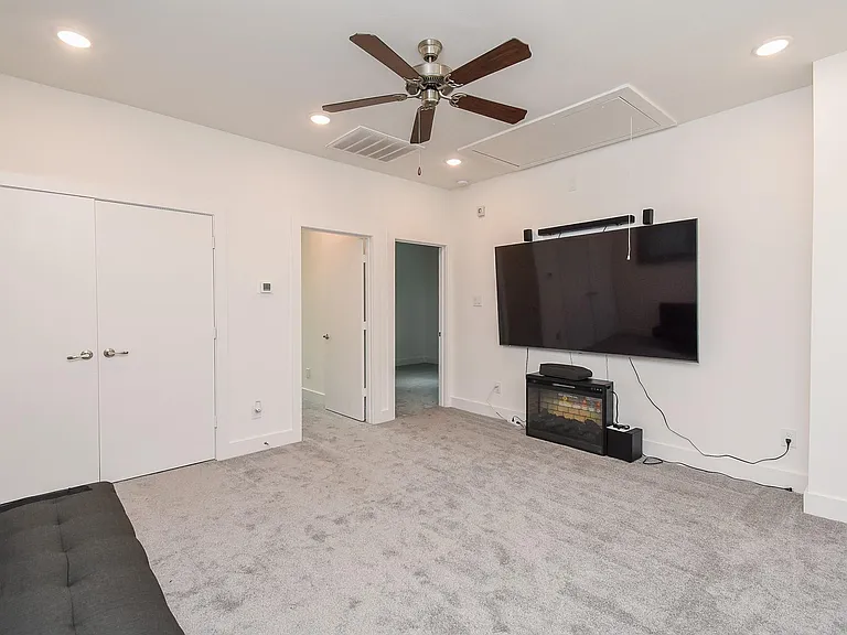 9625 Habitat St — Photo 15