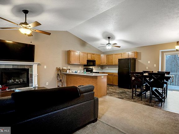 4th image of 26858 Erin Dr
