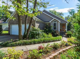 236 Shaw Ct, Versailles, KY 40383