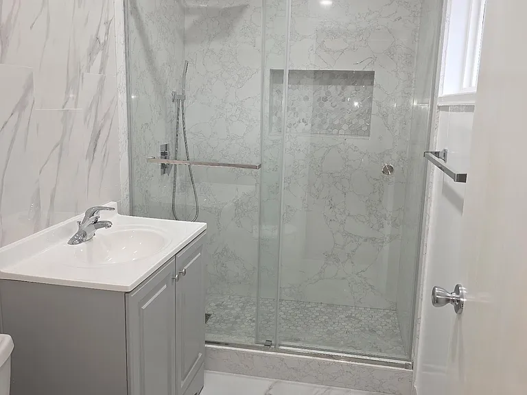 710 Washington Ave #710 — Photo 3