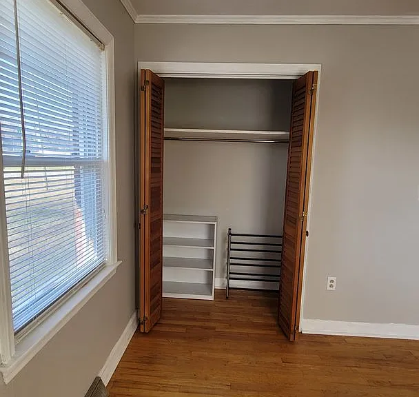 206 Columbia Ave — Photo 6