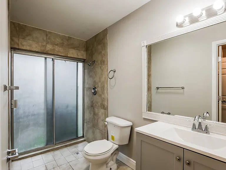 3701 NW 7th Ct — Photo 15