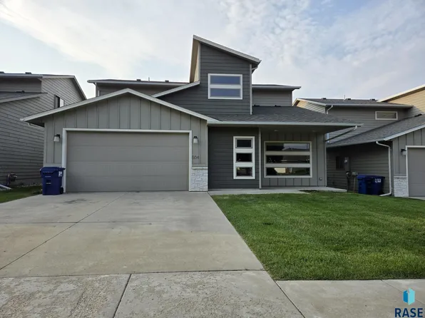504 W Cascade St, Sioux Falls, SD 57108