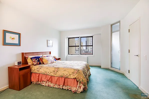 Sold by Bellmarc Realty | media 20