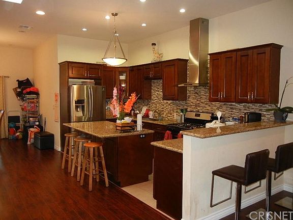 4th image of 22139 Leadwell St