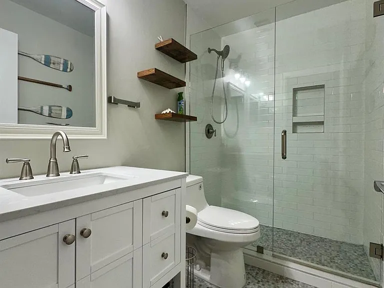 1050 Crystal Way #H — Photo 28