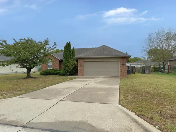406 N Deer, Willard, MO 65781