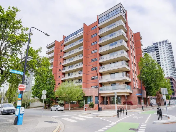 770 Cormorant St #803, Victoria, BC V8W 3J3