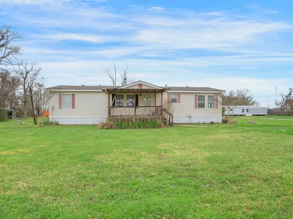 2702 Snapper Rd, New Iberia, LA 70560