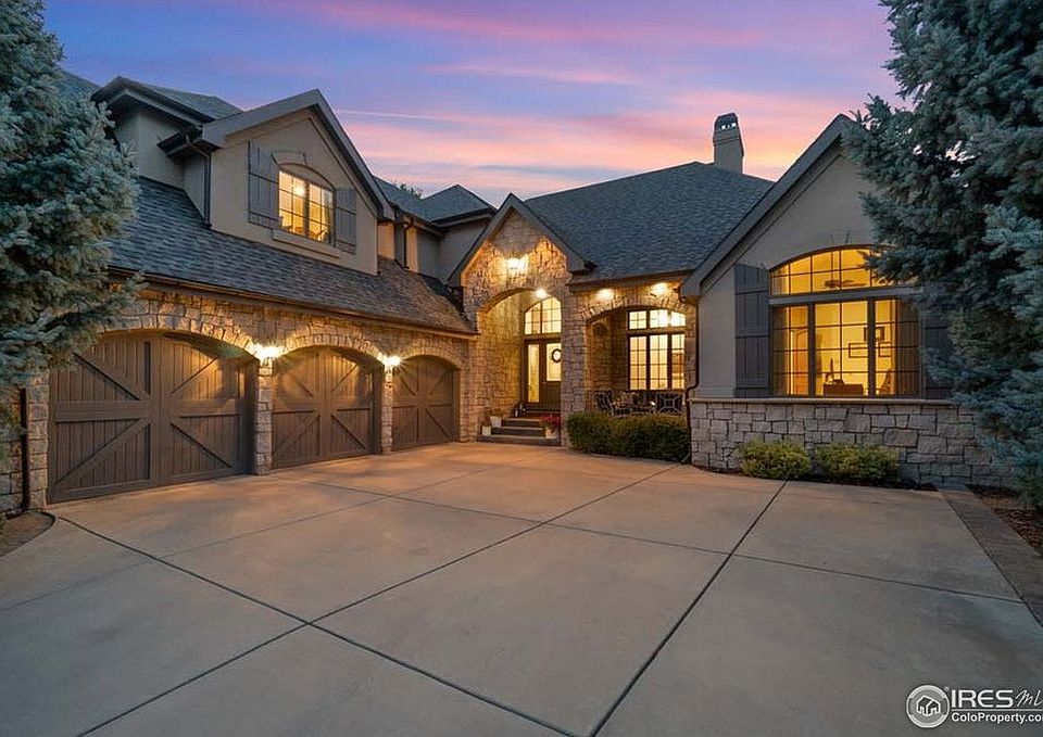 Beautiful and stately!