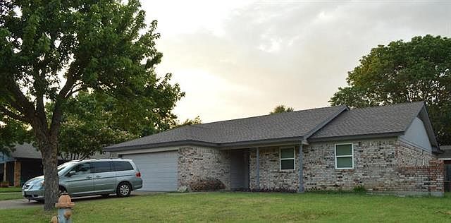 1st image of 2108 Pebblecreek Dr