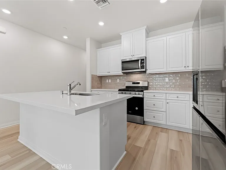 4109 E Coronado Privado — Photo 10