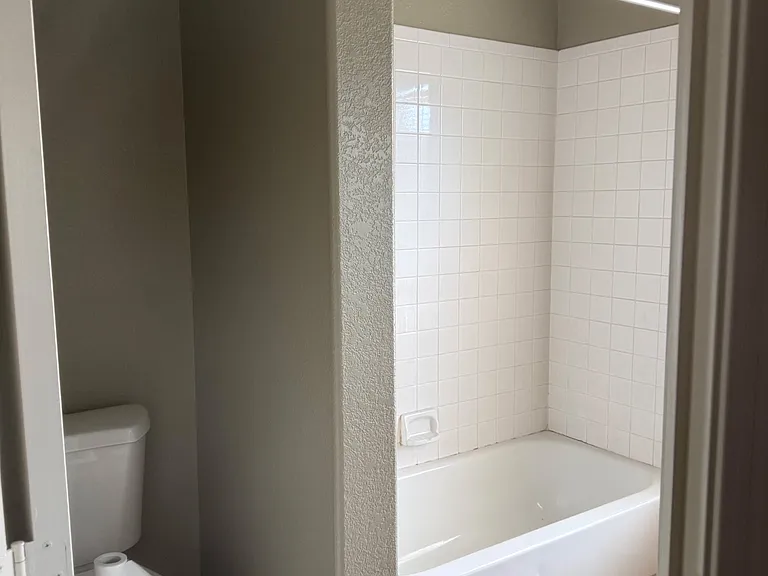 2601 W Camino Del Medrano — Photo 8
