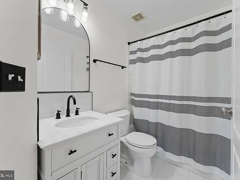 702 Anoosh Ct — Photo 26
