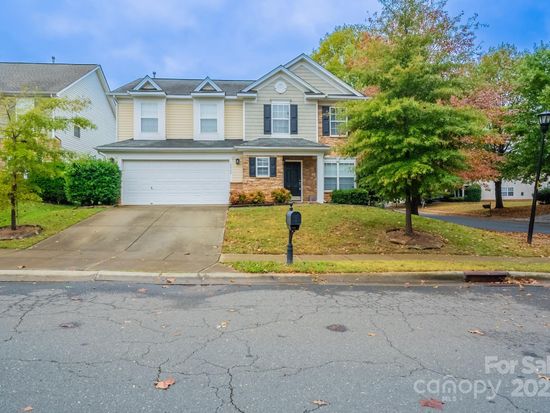 10402 Cullen Ct, Charlotte, NC 28278