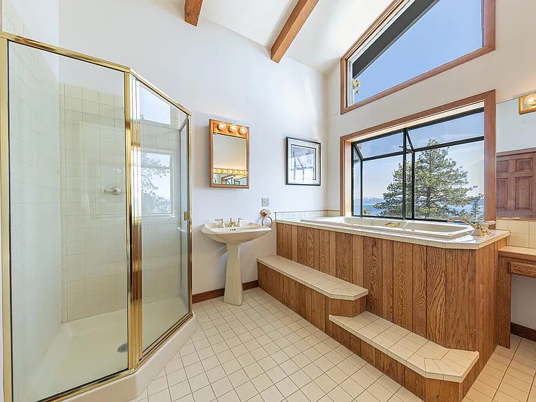 8954 Crest Dr — Photo 17