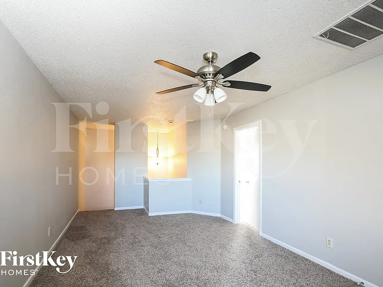 6647 Stanhope Way — Photo 3
