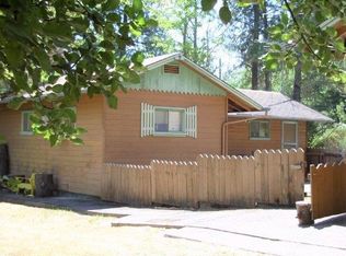 211 Laurie Ln, Cave Junction, OR 97523