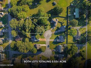 52 Golden Leaf Cv, Jackson, TN 38305