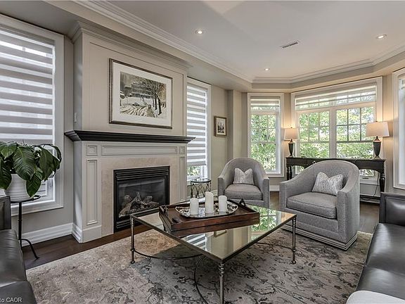 3rd image of 2061 Maria St #1