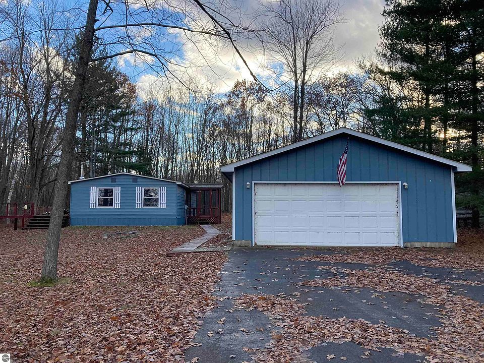 3290 Deerfield Ln, Lupton, MI 48635 Zillow