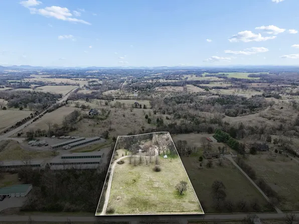 1019 Hilton Ln, Castalian Springs, TN 37031