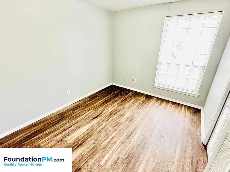 3366 Lone Rock Dr — Photo 6